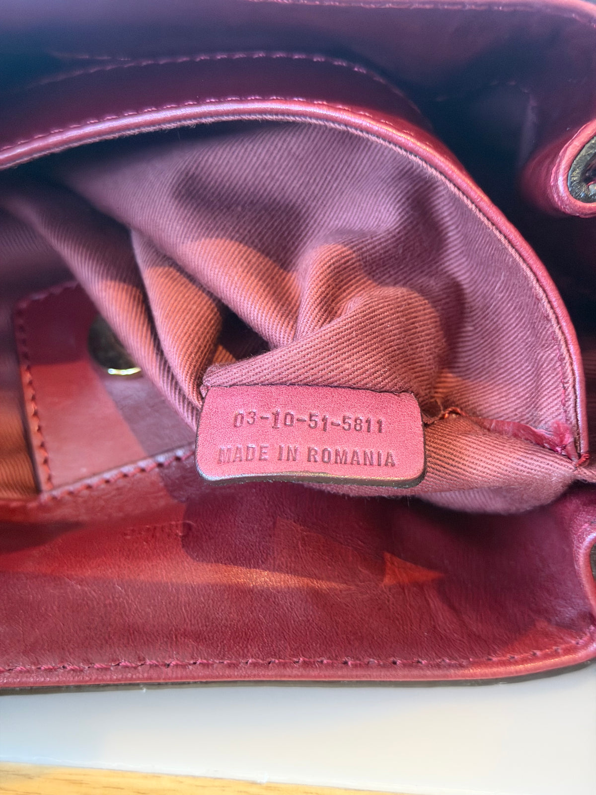 Chloé Victoria Calfskin Two-Way Bag – Burgundy