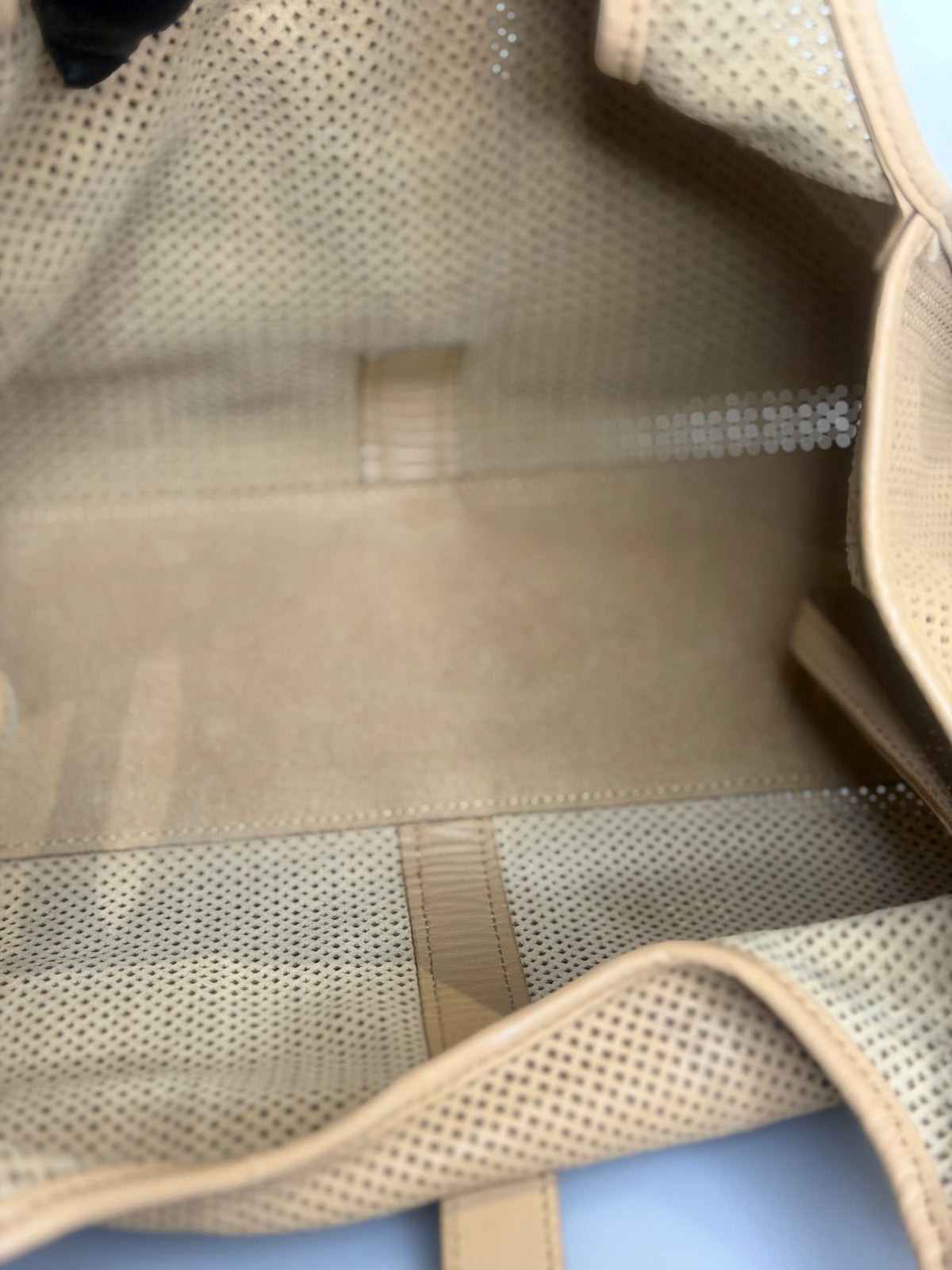 Rare Gucci Perforated Leather Jackie x Bardot Tan Hobo Shoulder Bag w/ Pouch