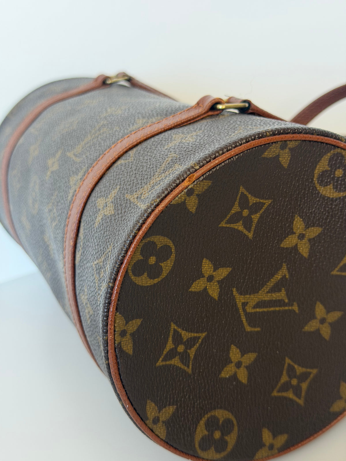 Vintage Louis Vuitton Papillon 26 Barrel Bag