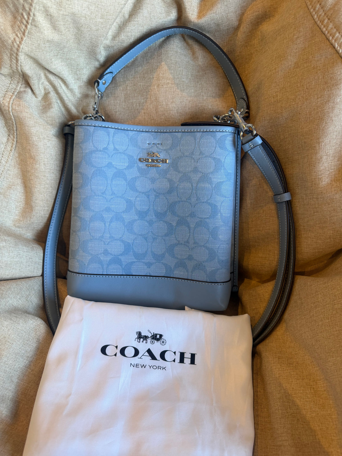 Coach Mollie Bucket Bag 22 in Signature Chambray - Sky Blue