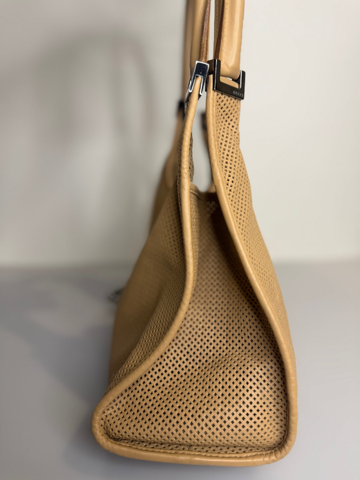 Rare Gucci Perforated Leather Jackie x Bardot Tan Hobo Shoulder Bag w/ Pouch
