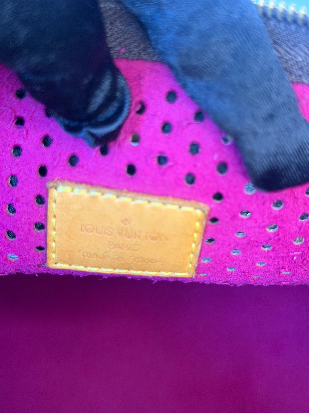 Limited Edition 2006 Louis Vuitton Monogram Perforated Speedy 30 Handbag - Fuschia Interior