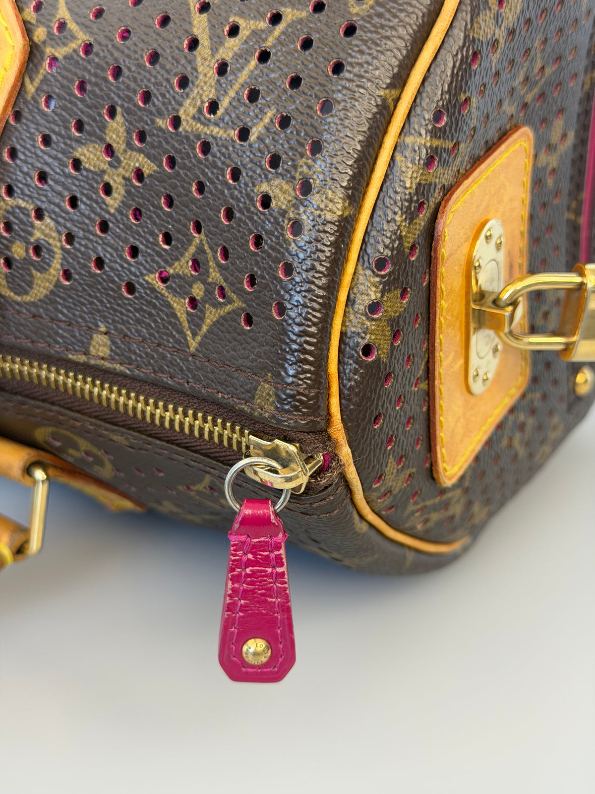 Limited Edition 2006 Louis Vuitton Monogram Perforated Speedy 30 Handbag - Fuschia Interior