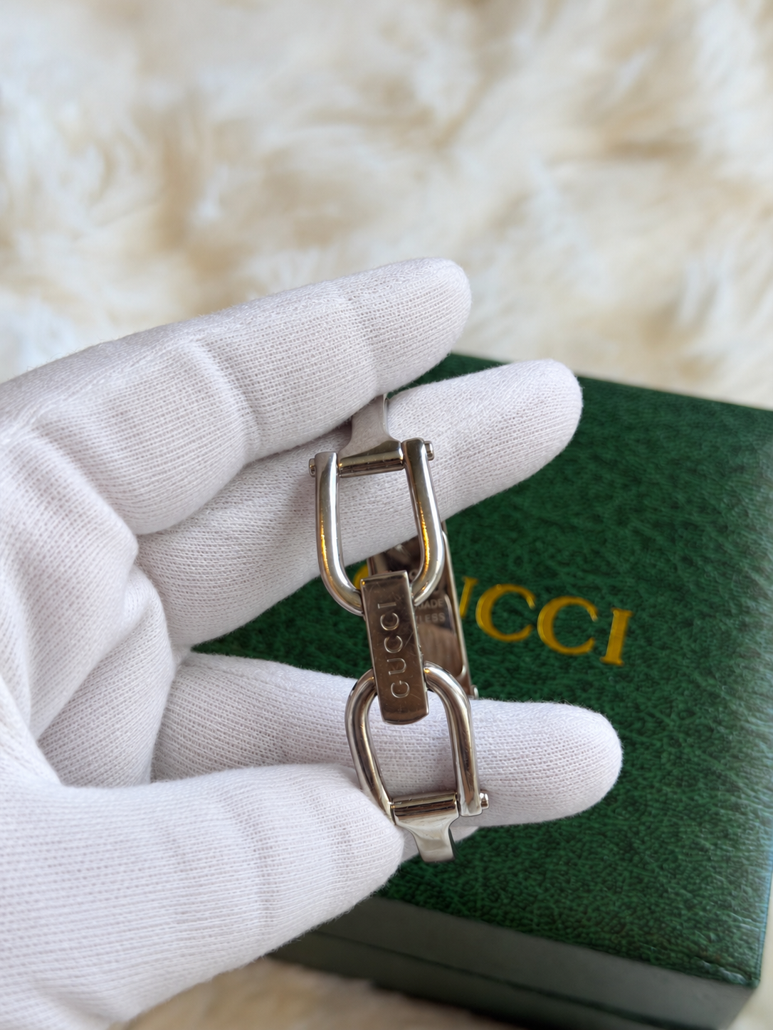 Vintage Gucci 1500L Bangle Watch